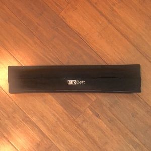 EUC/NWOT Flip Belt!